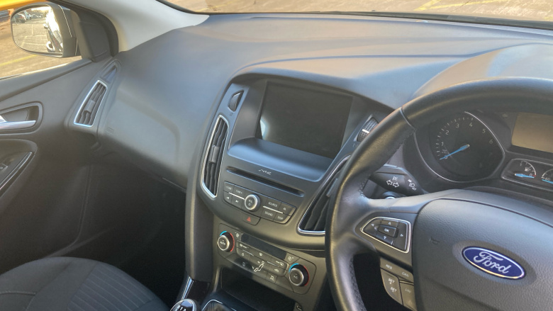 Ford Focus 1.0 EcoBoost 125 Titanium 5dr Petrol Hatchback